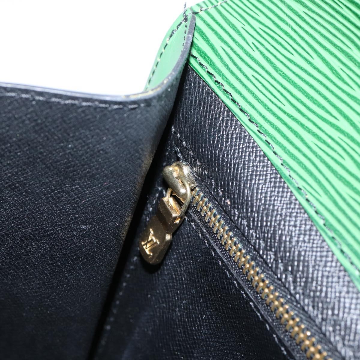 LOUIS VUITTON Epi Montaigne 23 Clutch Bag Green M52664 LV Auth bs37137A