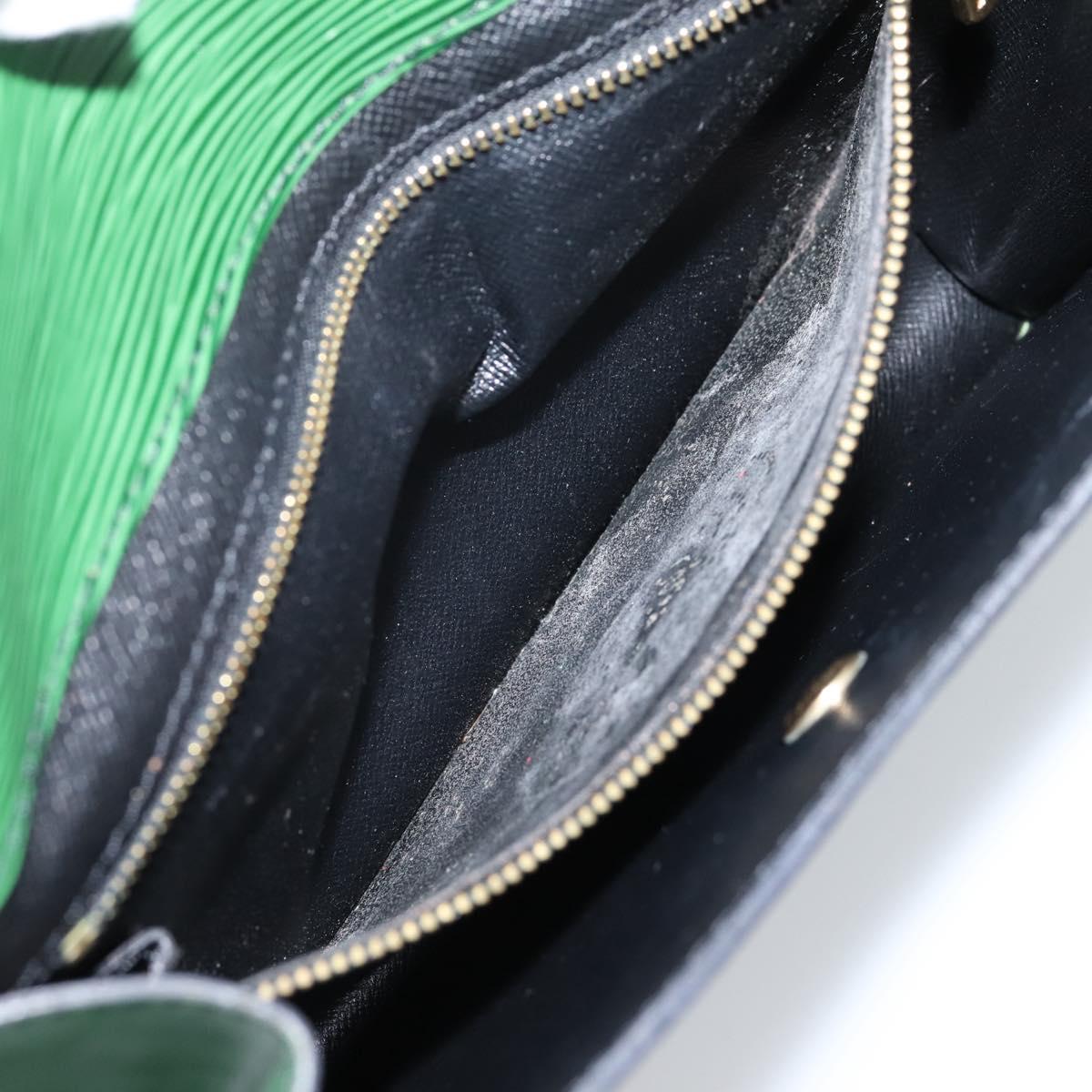 LOUIS VUITTON Epi Montaigne 23 Clutch Bag Green M52664 LV Auth bs37137A