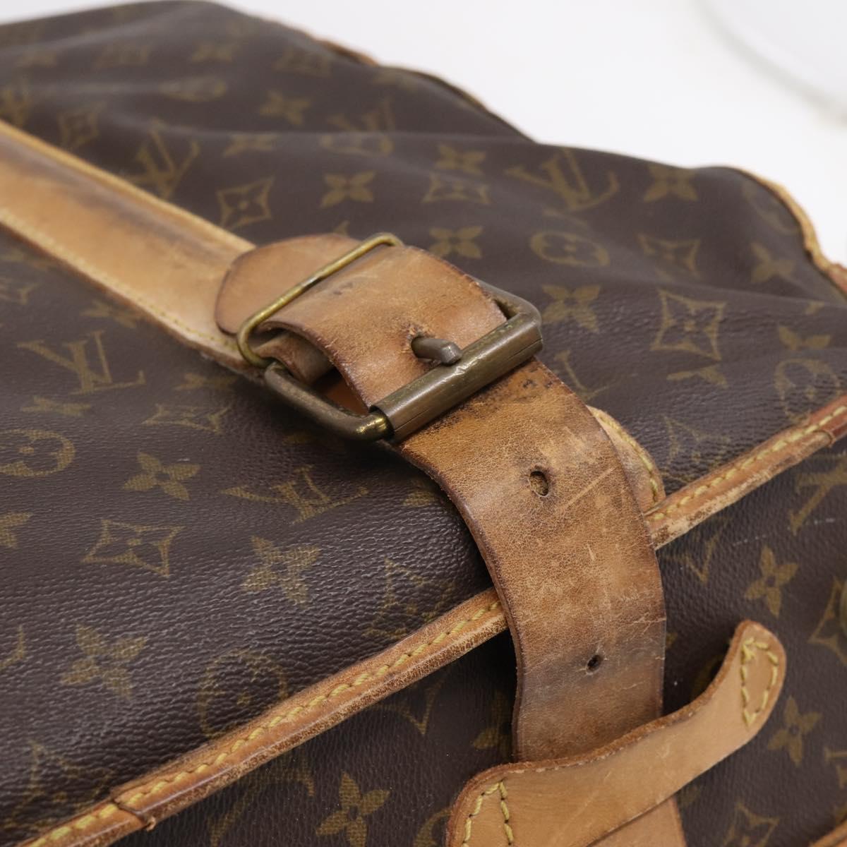 LOUIS VUITTON Monogram Suter Garment Cover M23522 LV Auth bs37183