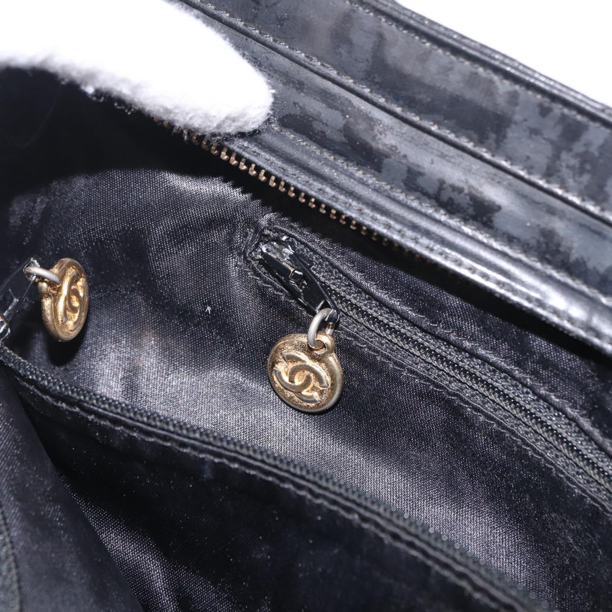 CHANEL Matelasse Chain Shoulder Bag Patent leather Black Gold CC Auth bs37212