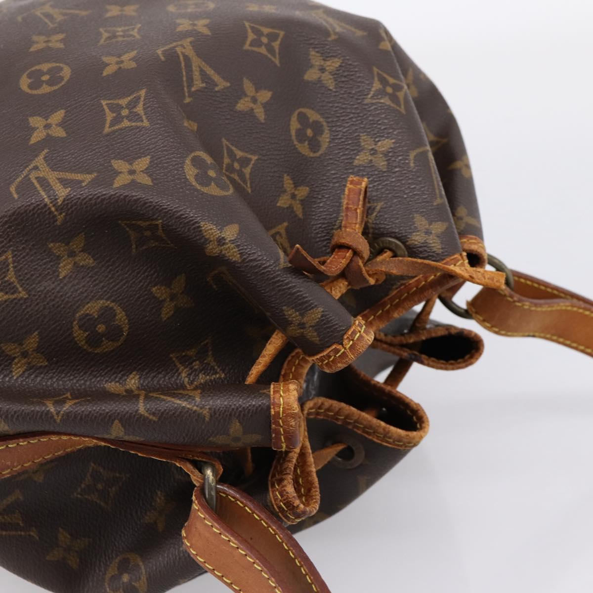 LOUIS VUITTON Monogram Petit Noe Shoulder Bag M42226 LV Auth bs37270