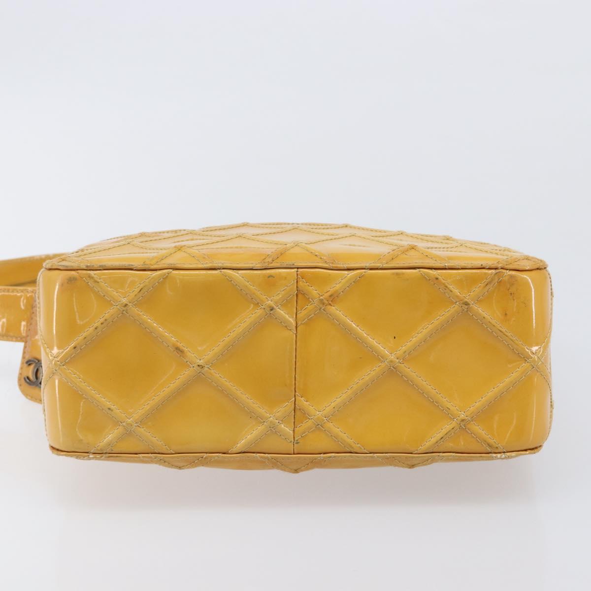 CHANEL Matelasse Shoulder Bag Patent leather Yellow Silver CC Auth bs37322