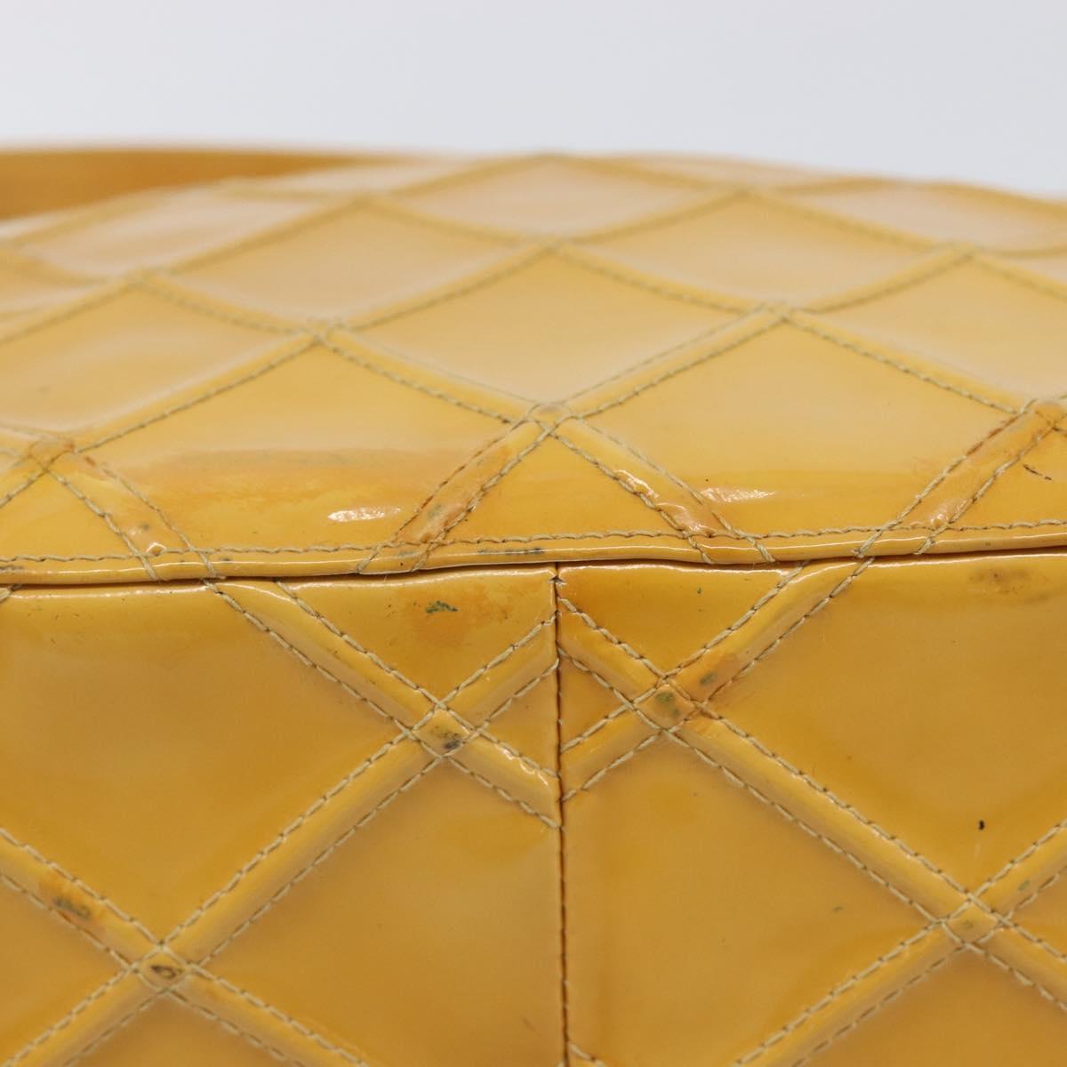 CHANEL Matelasse Shoulder Bag Patent leather Yellow Silver CC Auth bs37322
