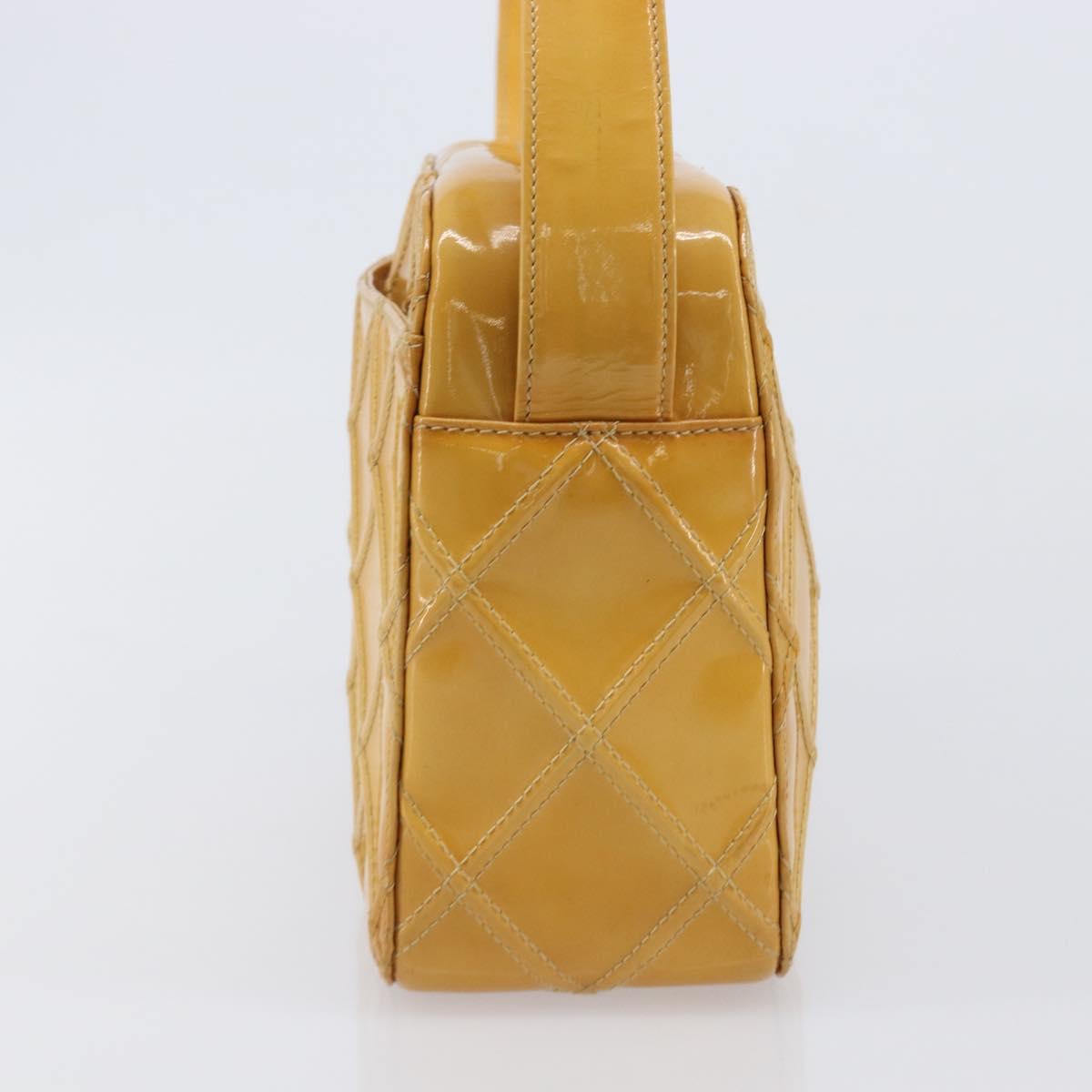 CHANEL Matelasse Shoulder Bag Patent leather Yellow Silver CC Auth bs37322