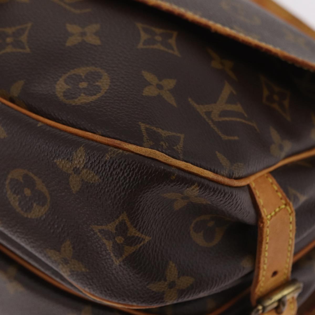 LOUIS VUITTON Monogram Saumur 30 Shoulder Bag M42256 LV Auth bs37425