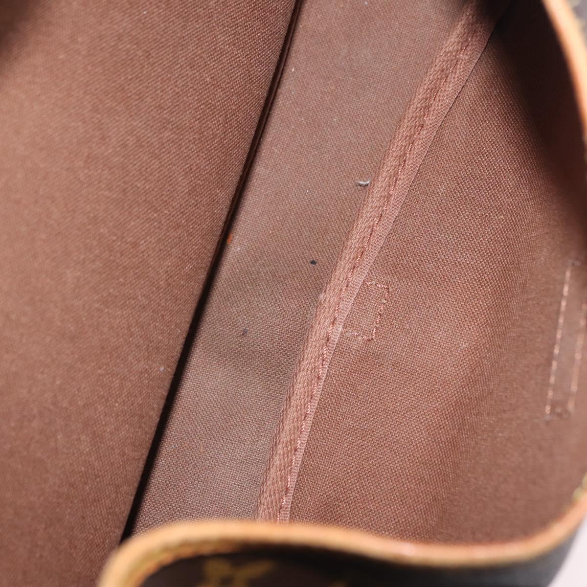 LOUIS VUITTON Monogram Saumur 30 Shoulder Bag M42256 LV Auth bs37425
