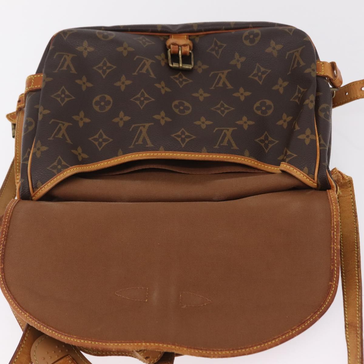 LOUIS VUITTON Monogram Saumur 30 Shoulder Bag M42256 LV Auth bs37425