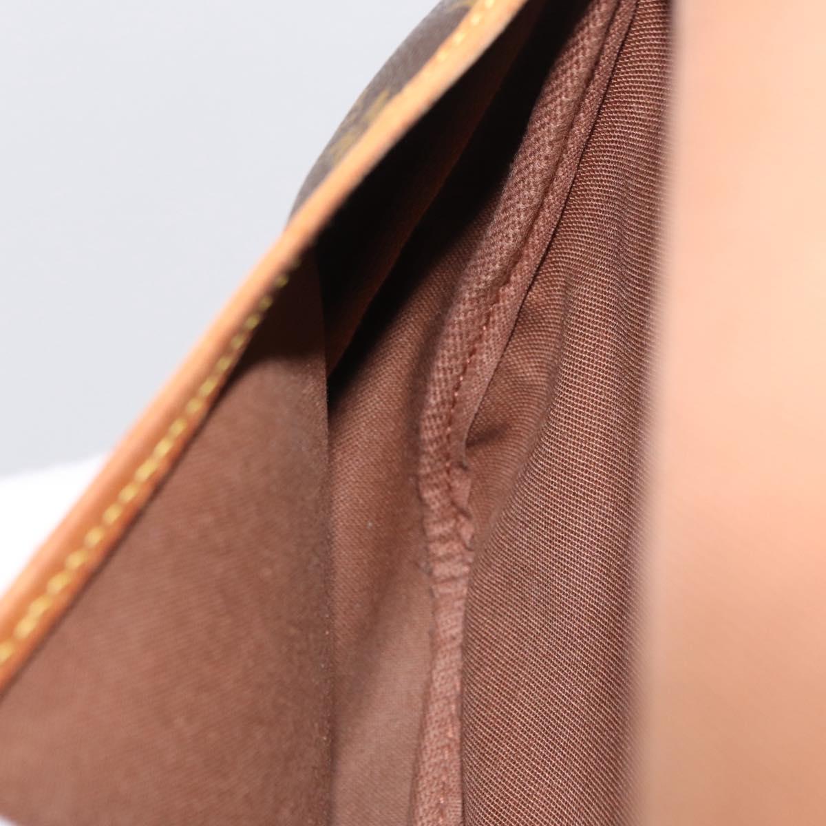 LOUIS VUITTON Monogram Saumur 30 Shoulder Bag M42256 LV Auth bs37425