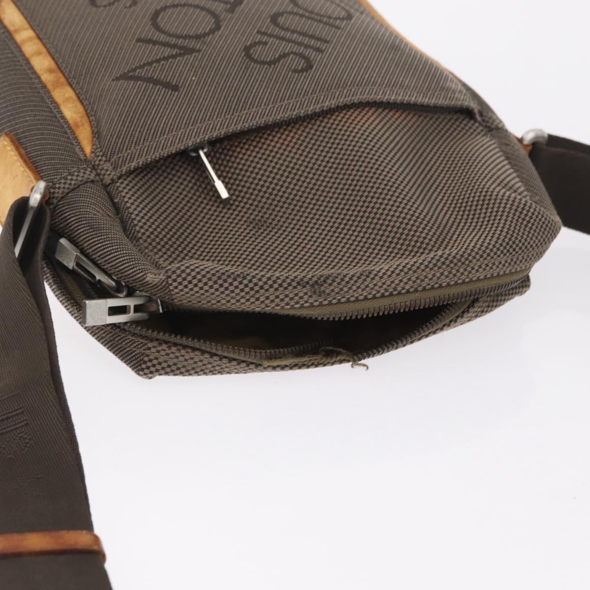 LOUIS VUITTON Vernis Damier Geant Shoulder Bag 2 Set Gris LV Auth bs37440