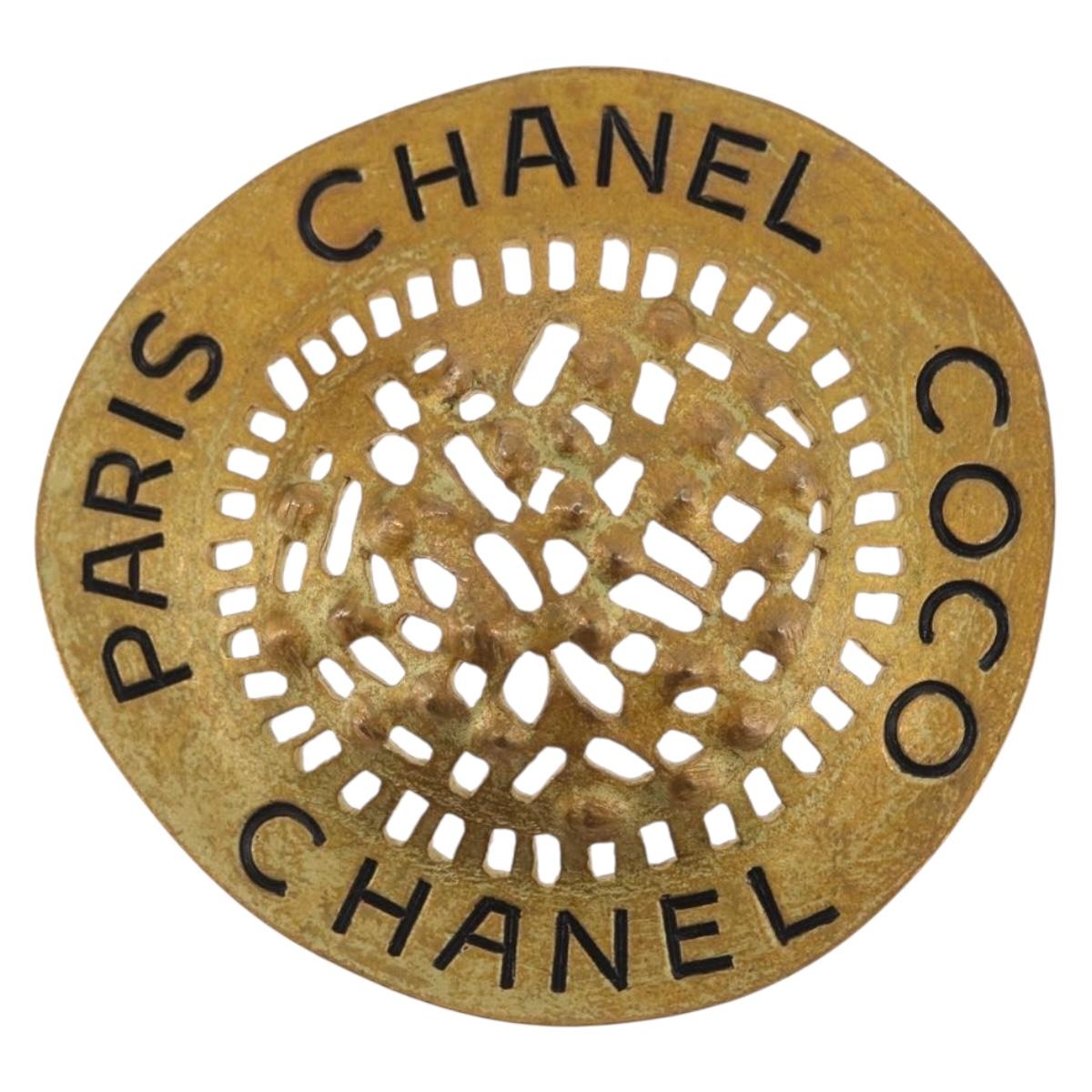 CHANEL Brooch metal Gold Tone CC Auth bs37626