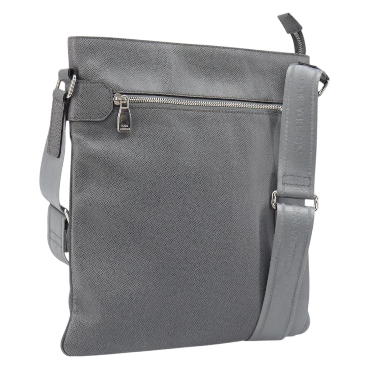 LOUIS VUITTON Taiga Sasha Shoulder Bag Gray M32630 LV Auth bs37771