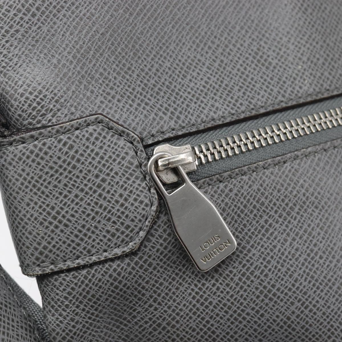 LOUIS VUITTON Taiga Sasha Shoulder Bag Gray M32630 LV Auth bs37771