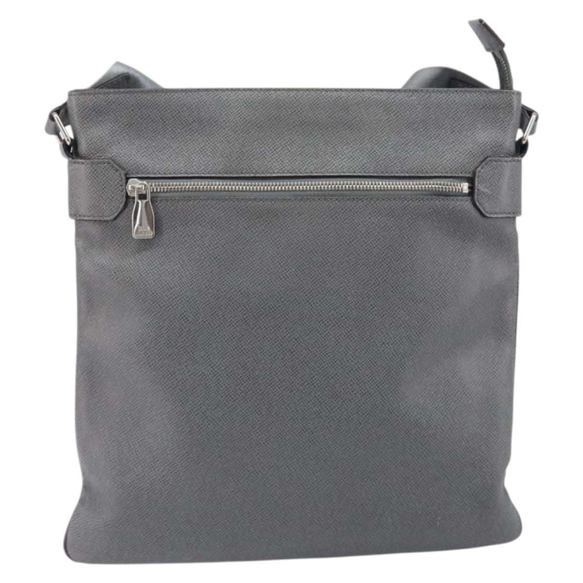 LOUIS VUITTON Taiga Sasha Shoulder Bag Gray M32630 LV Auth bs37771