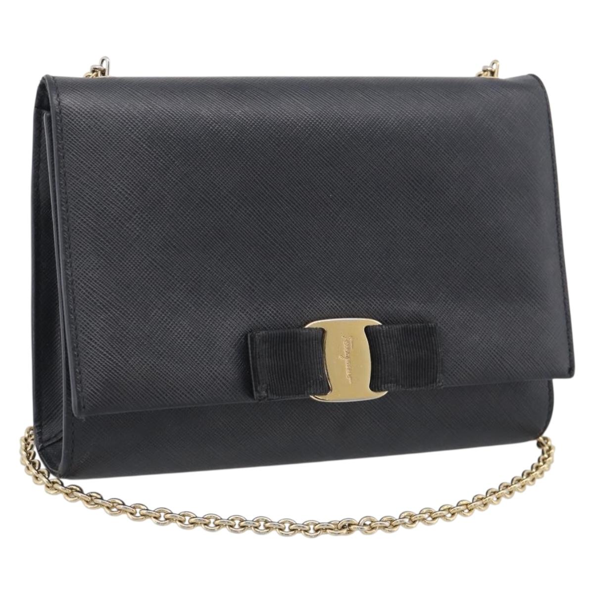 Salvatore Ferragamo Vala Chain Shoulder Bag Leather Black Gold Tone Auth bs37890
