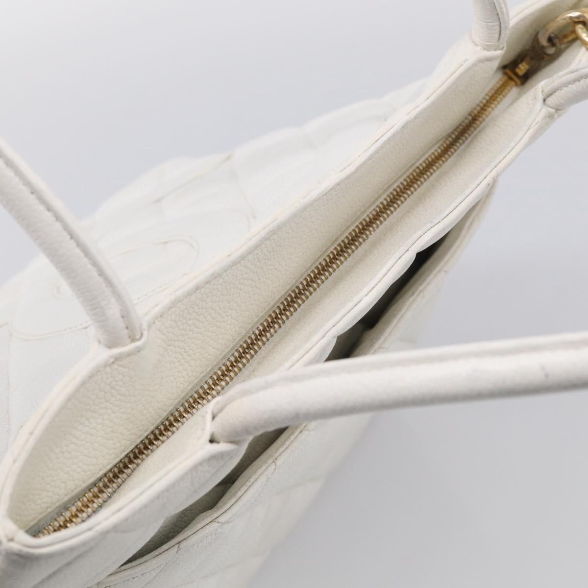 CHANEL Standard Tote Bag Caviar Skin White Gold Tone CC Auth bs37961