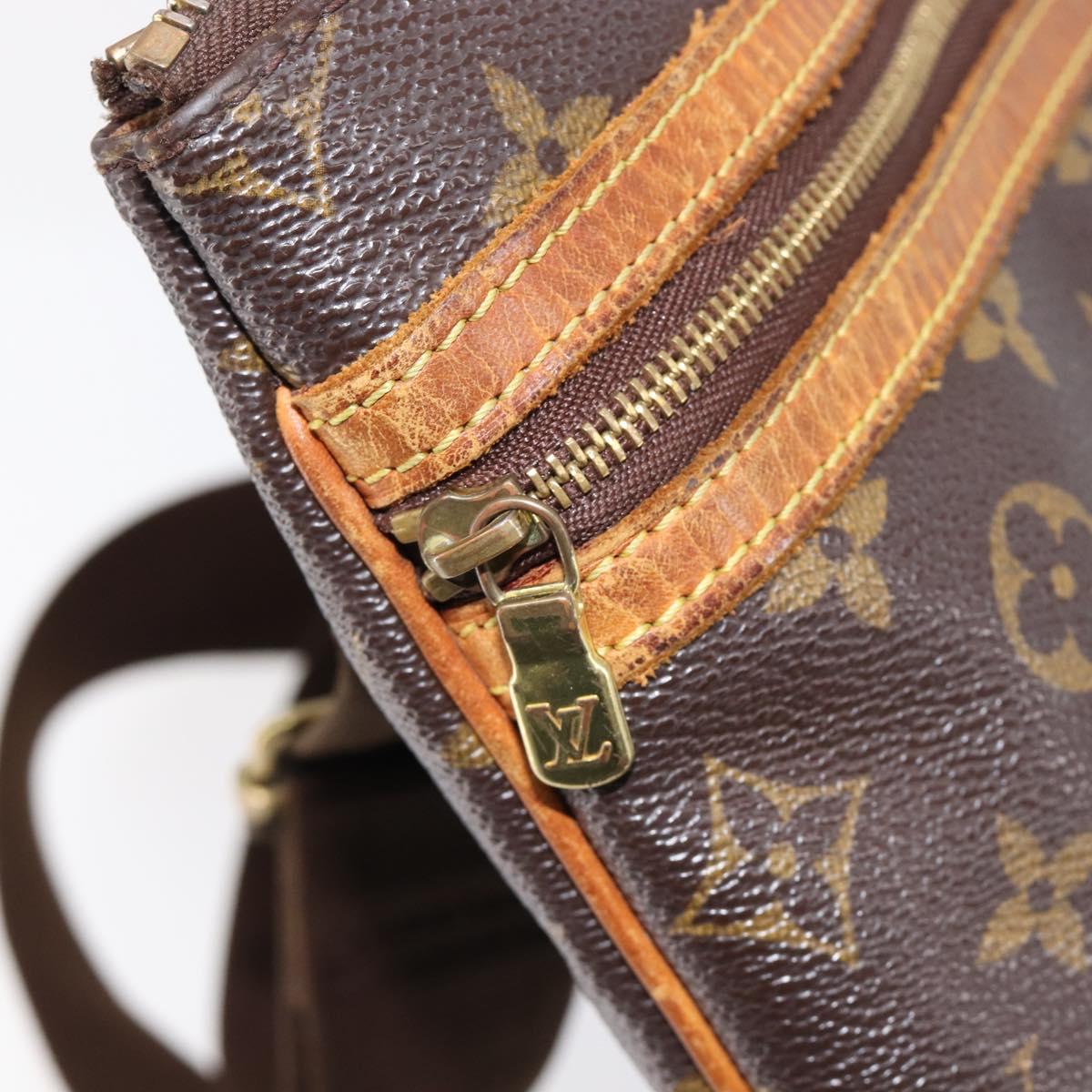 LOUIS VUITTON Monogram Pochette Bosphore Shoulder Bag M40044 LV Auth bs38062