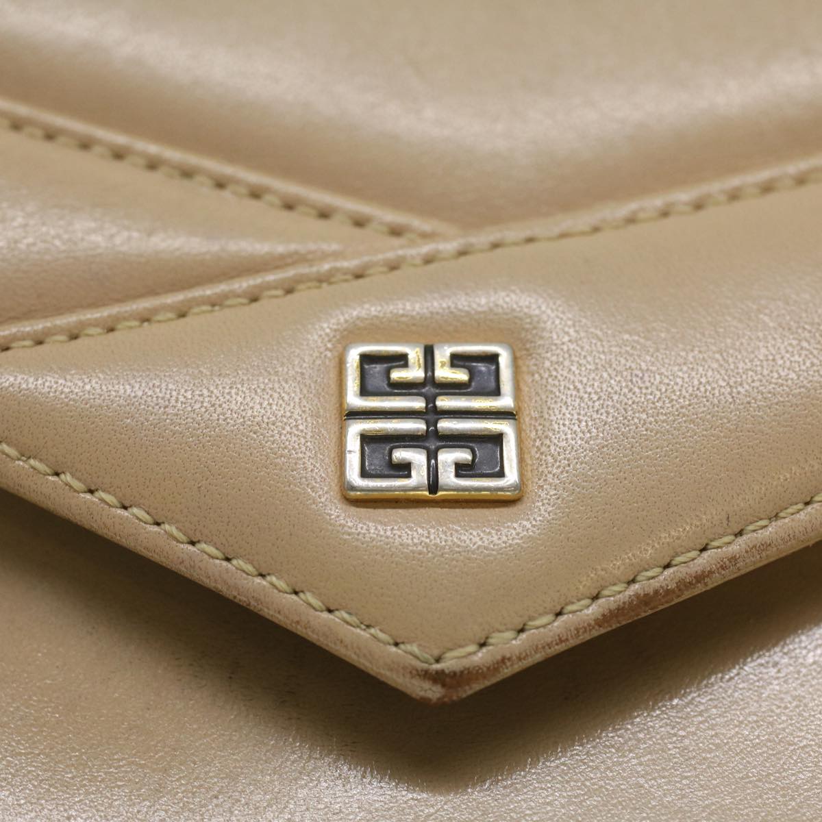 GIVENCHY Shoulder Bag Leather Beige Auth bs4125