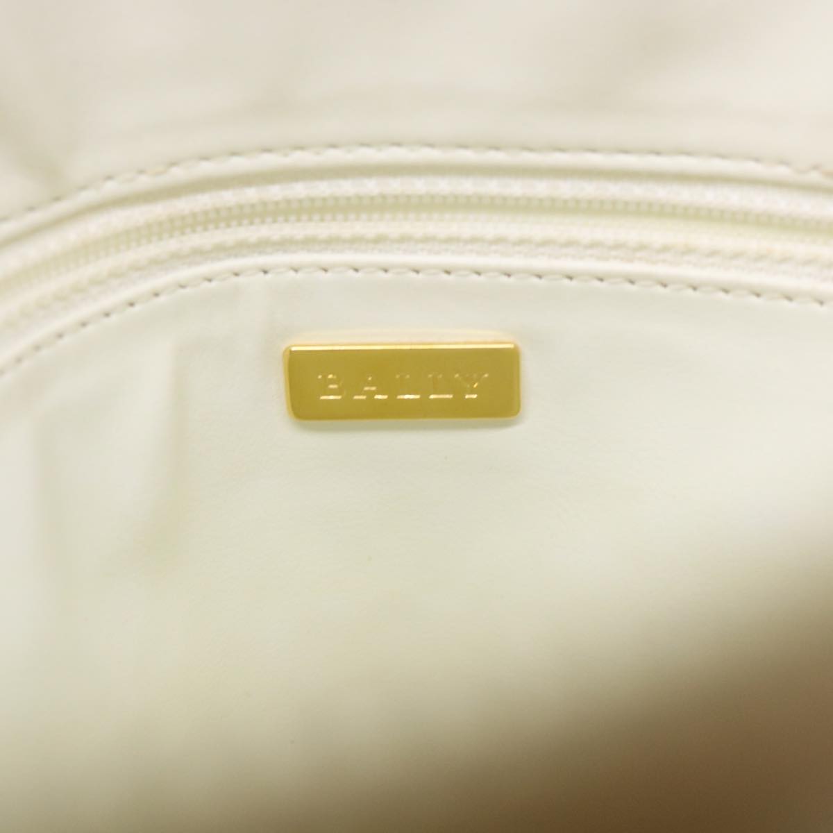 BALLY Chain Shoulder Bag Leather Beige Auth bs6384