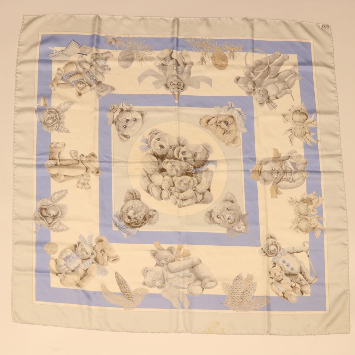 HERMES Carre 90 CONFIDENTS DESCOEURS Scarf Silk Light Blue White Auth bs6678