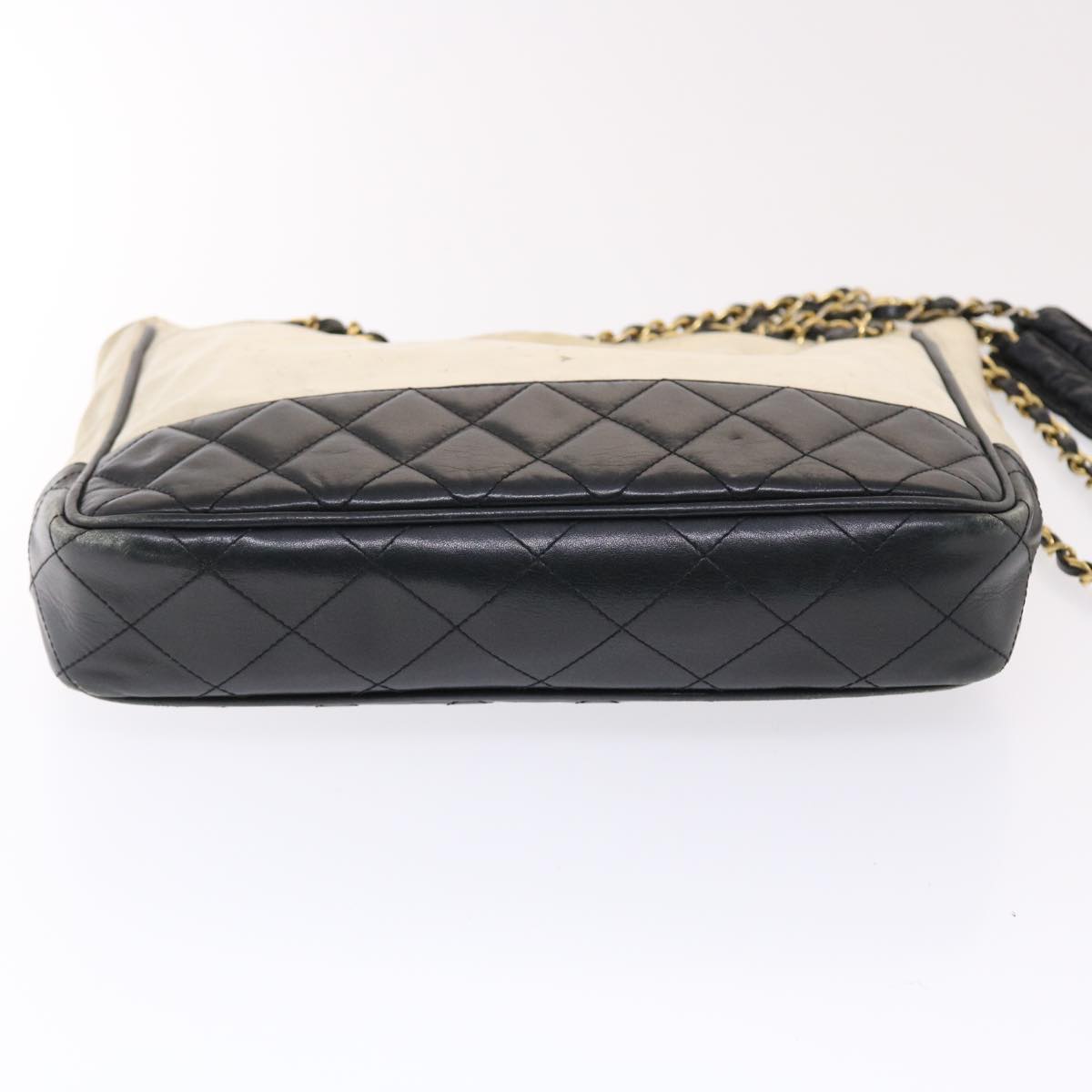 CHANEL Chain Shoulder Bag Coated Canvas White Black CC Auth bs7078