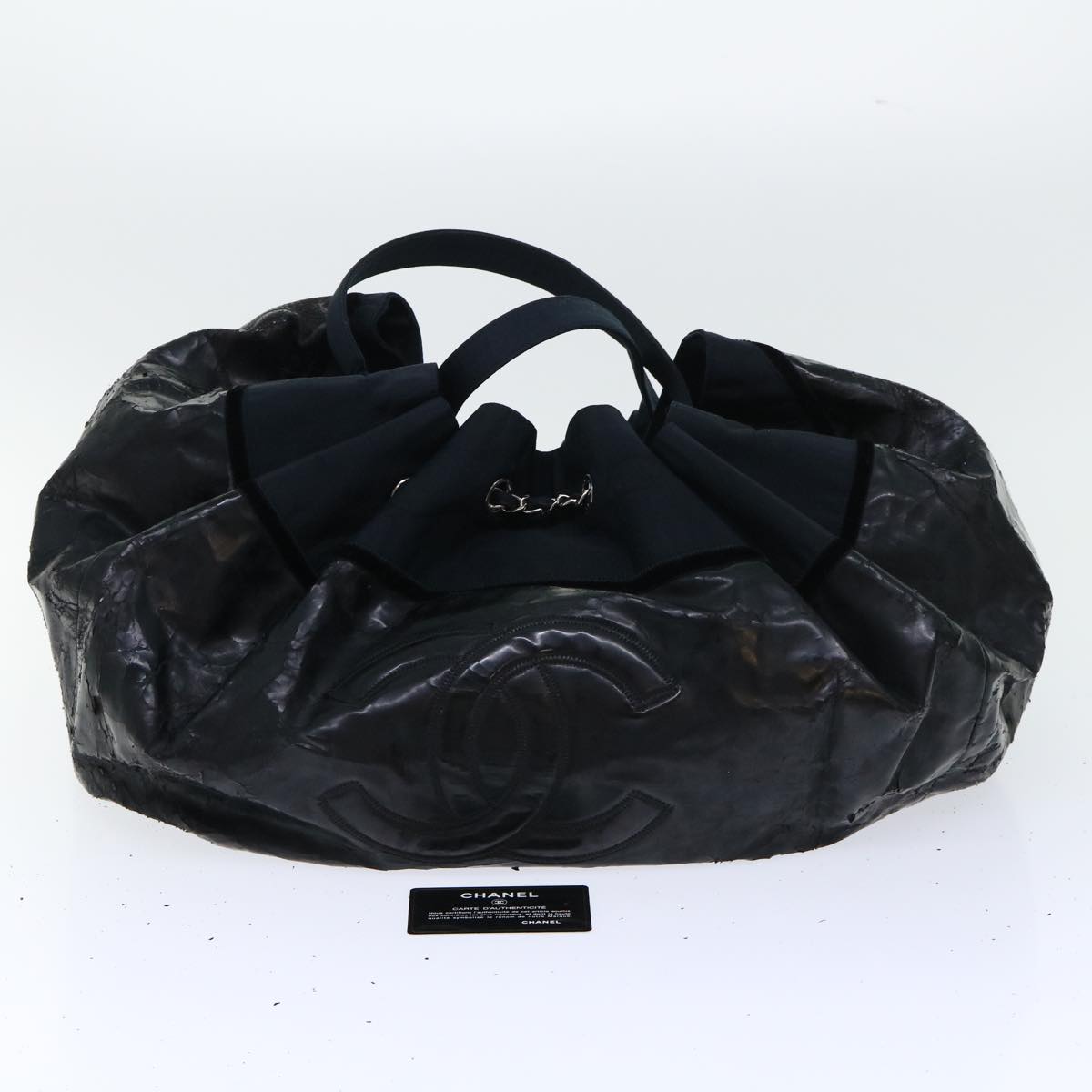 CHANEL Shoulder Bag Patent Leather Black CC Auth bs7422