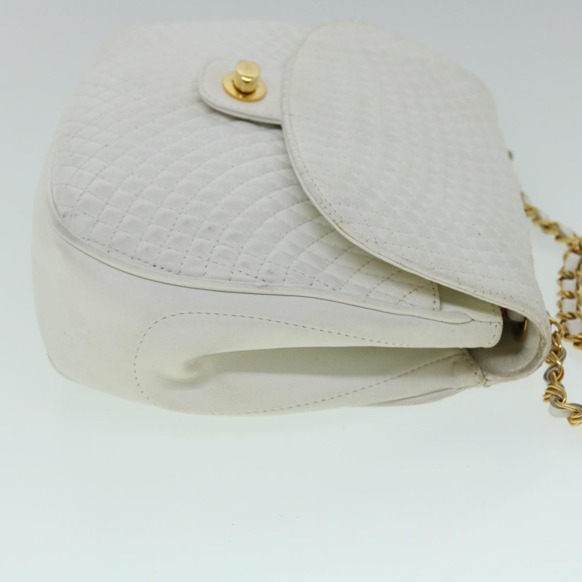 BALLY Quilted Chain Shoulder Bag Leather White Auth bs7943