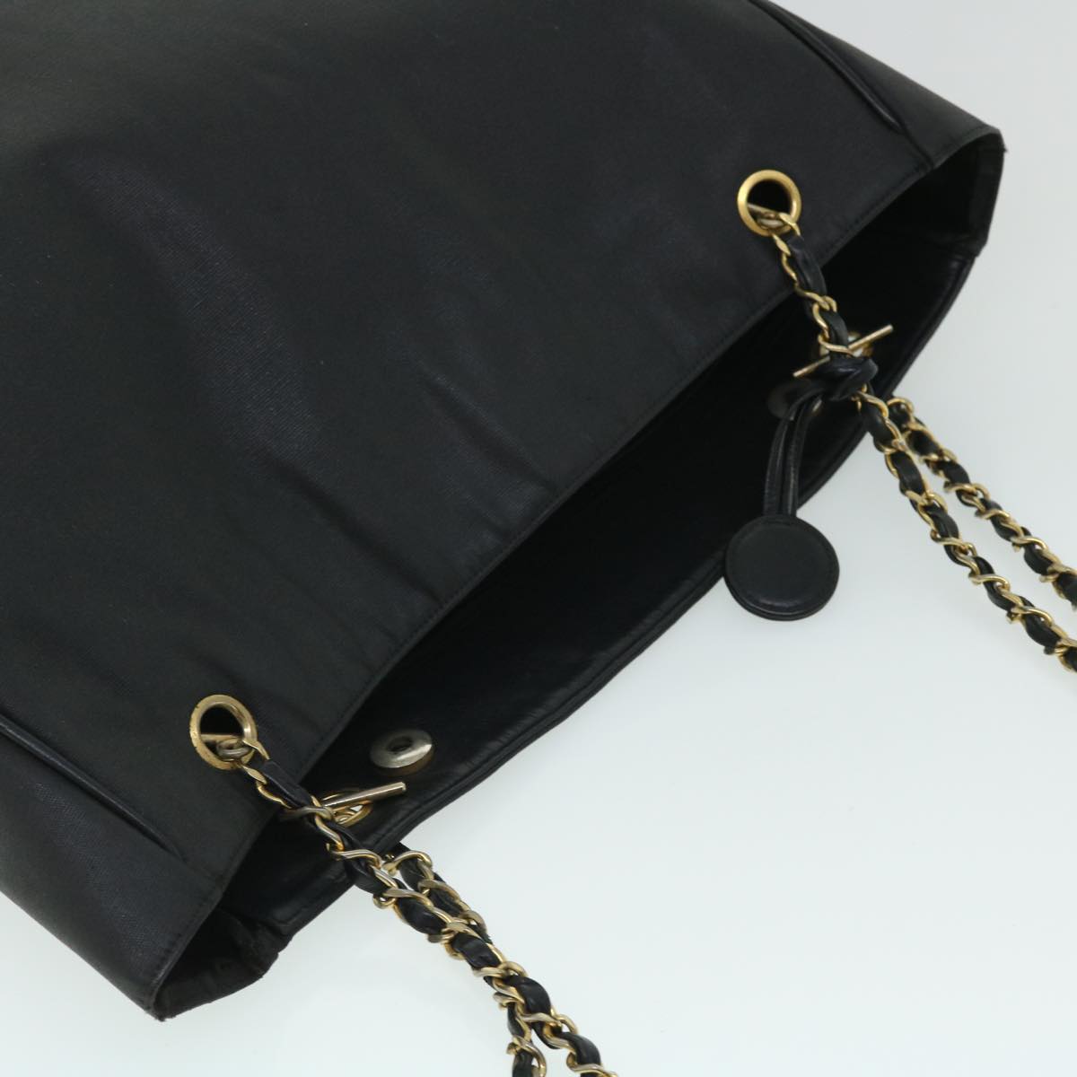 CHANEL Chain Shoulder Bag PVC Leather Black CC Auth bs8052