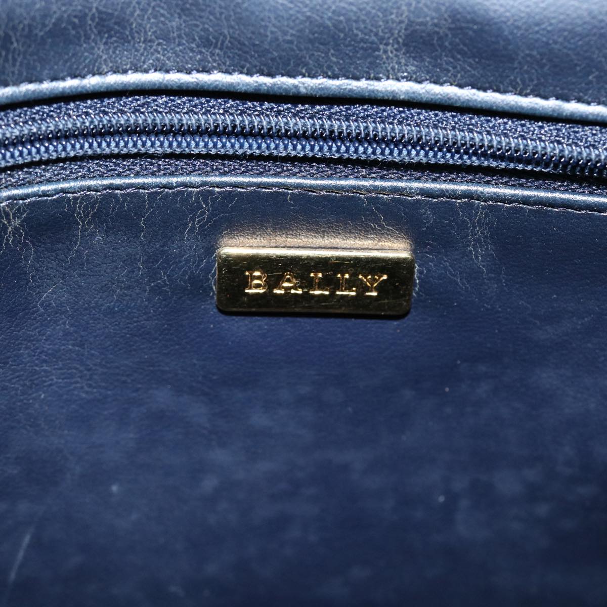 BALLY Quilted Chain Shoulder Bag Leather Navy Auth bs8315