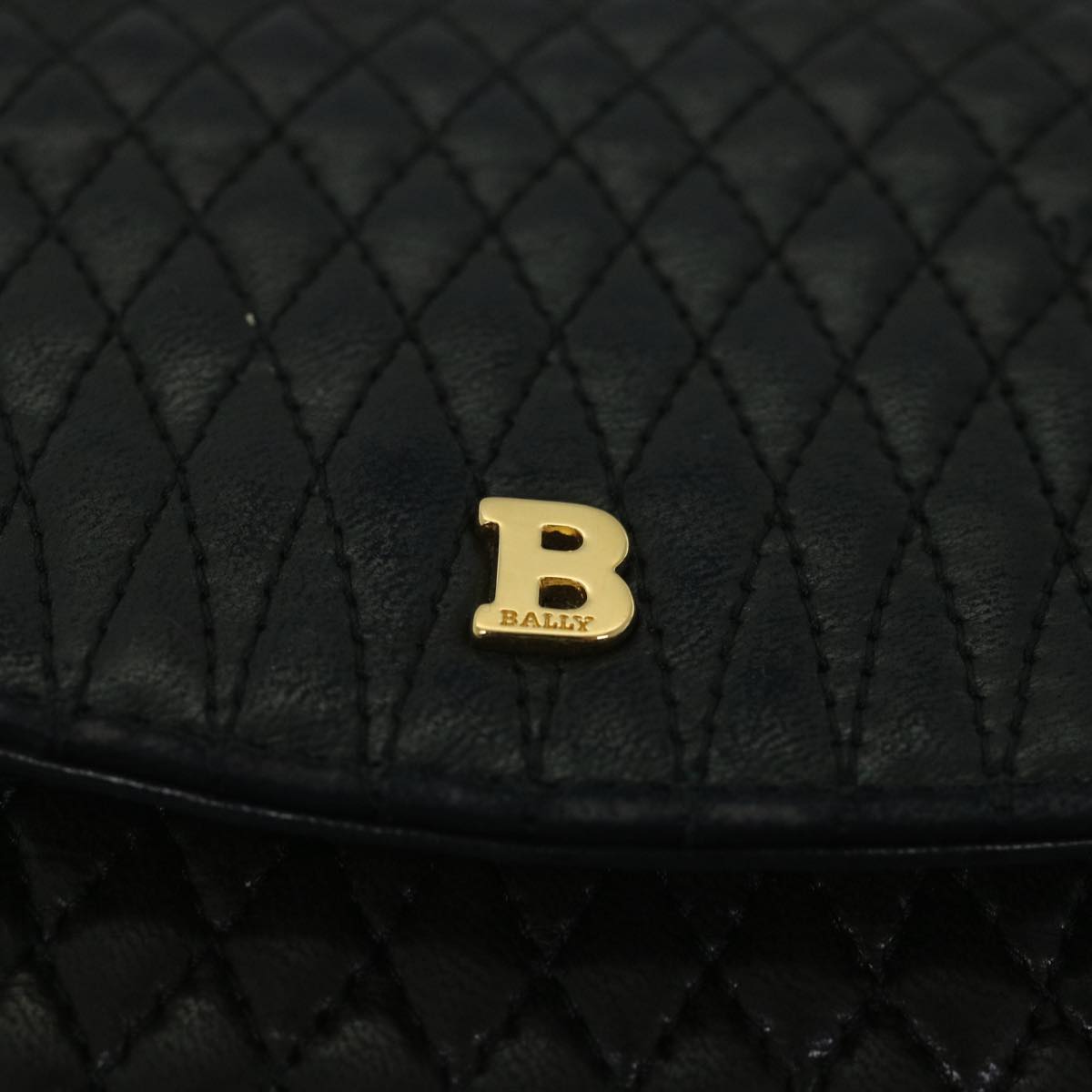 BALLY Quilted Shoulder Bag Leather Black Auth bs9082