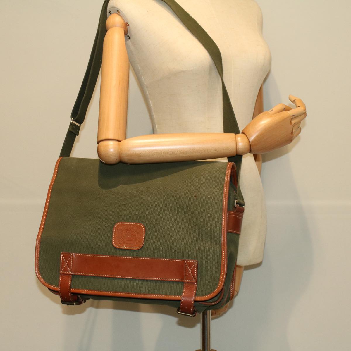 Burberrys Shoulder Bag Canvas Khaki Auth bs9442