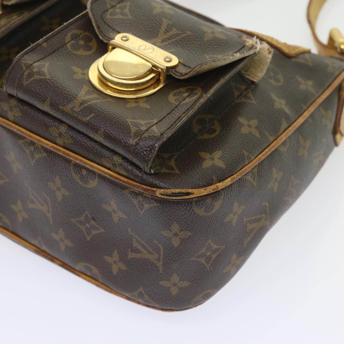 LOUIS VUITTON Monogram Hudson GM Shoulder Bag M40045 LV Auth bs9691