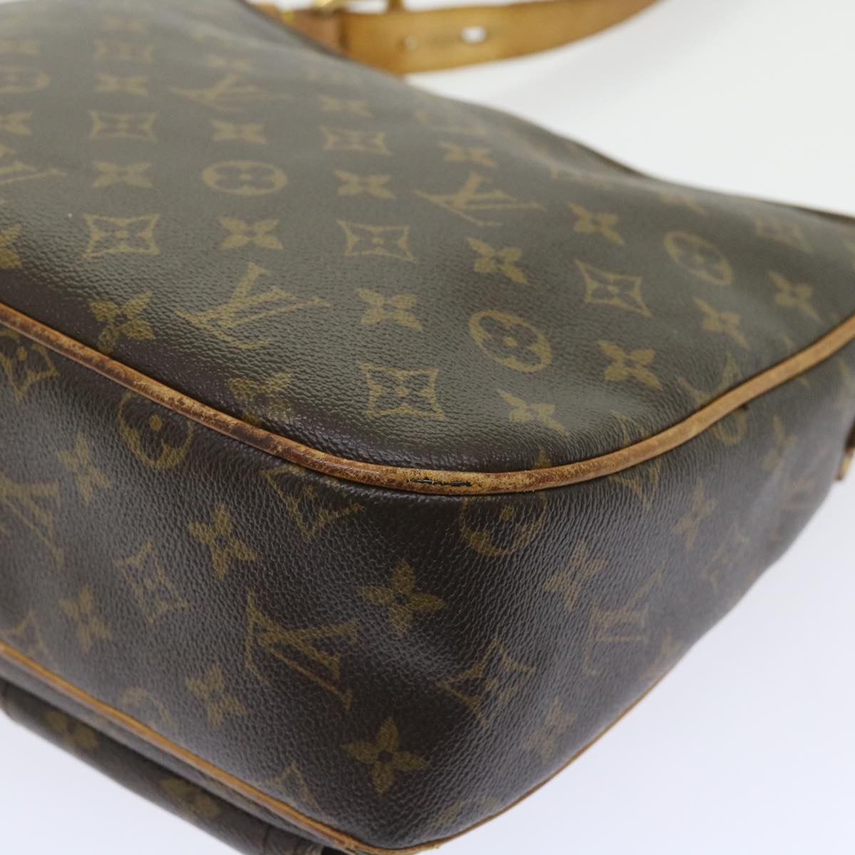 LOUIS VUITTON Monogram Hudson GM Shoulder Bag M40045 LV Auth bs9691