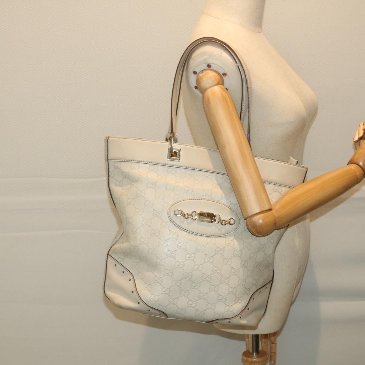 GUCCI GG Canvas Guccissima Shoulder Bag White 145984 Auth bs9931