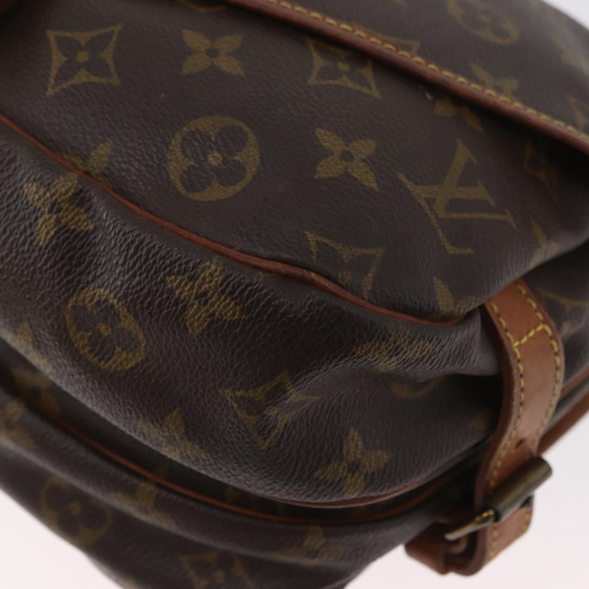 LOUIS VUITTON Monogram Saumur 30 Shoulder Bag M42256 LV Auth BSZ049