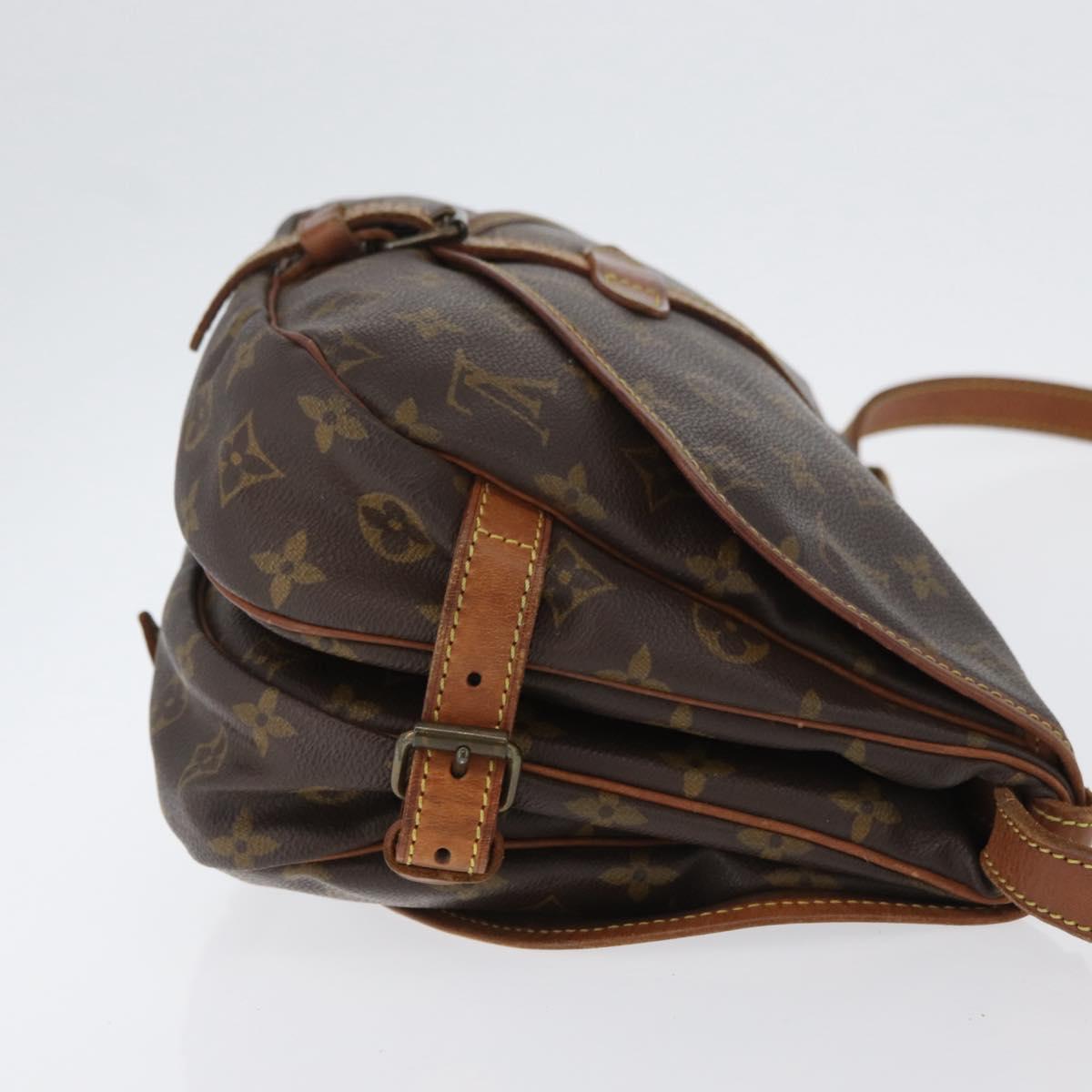 LOUIS VUITTON Monogram Saumur 30 Shoulder Bag M42256 LV Auth BSZ049