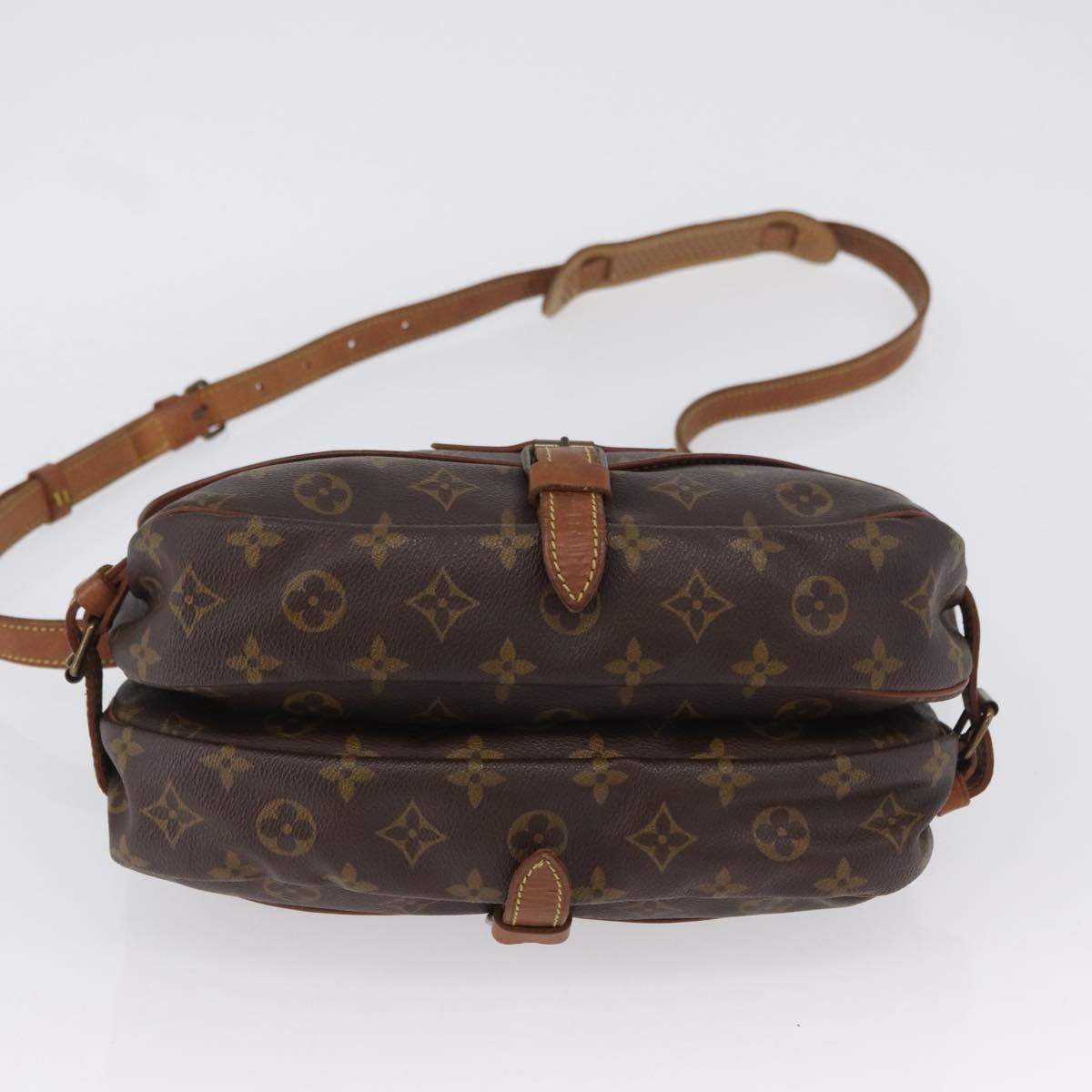 LOUIS VUITTON Monogram Saumur 30 Shoulder Bag M42256 LV Auth BSZ049