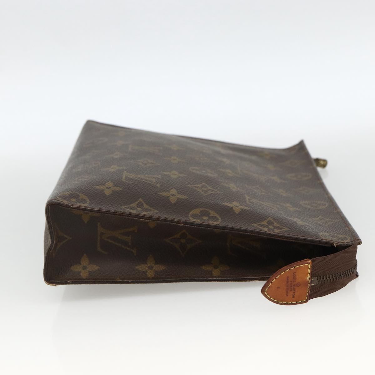 LOUIS VUITTON Monogram Poche Toilette 26 Pouch M47542 LV Auth BSZ158
