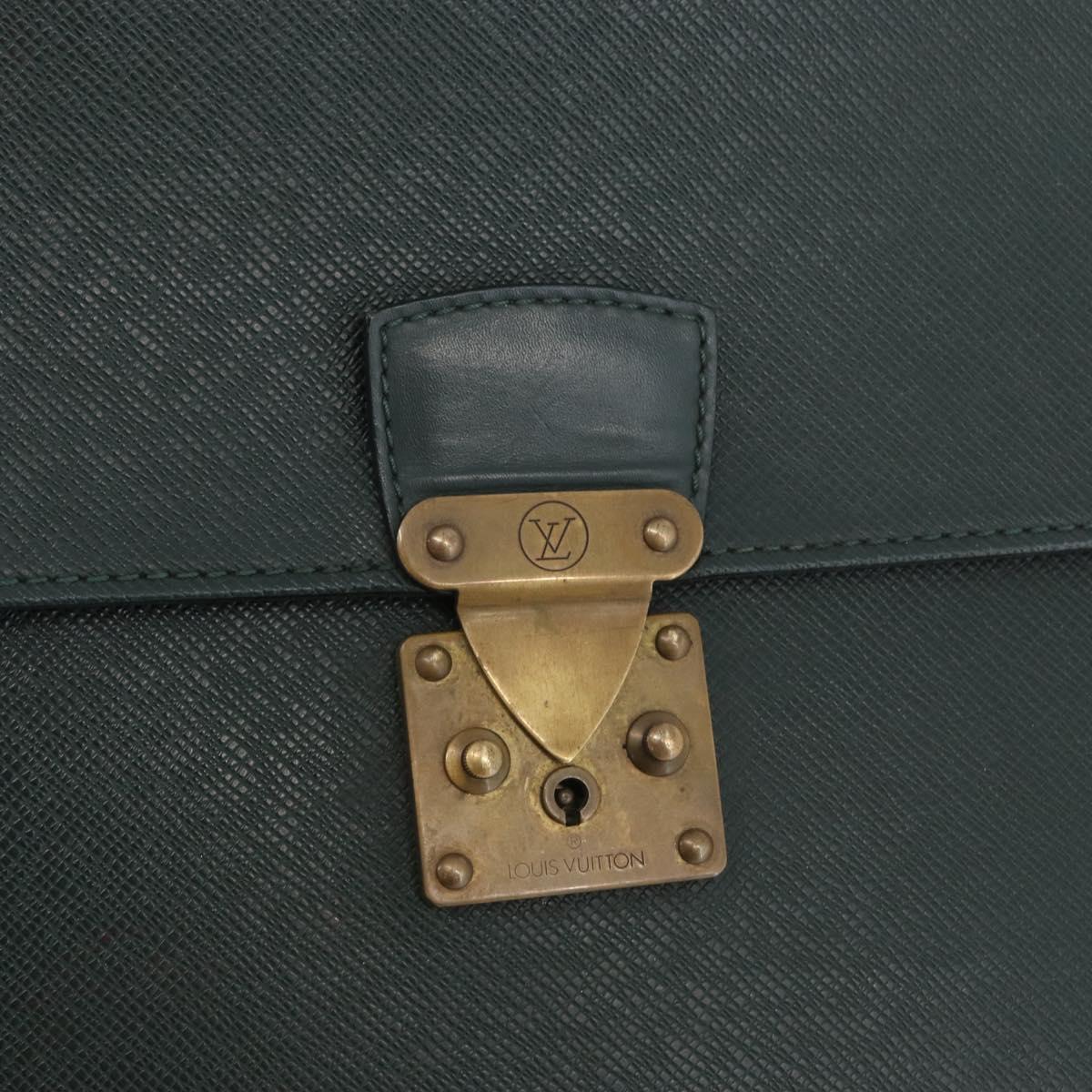 LOUIS VUITTON Taiga Serviette Moskova Business Bag Epicea M30034 LV Auth BSZ191