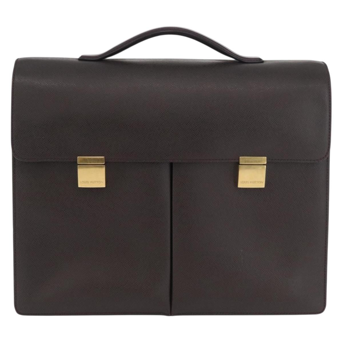 LOUIS VUITTON Taiga Serviette Kazan Business Bag Acajou M30806 LV Auth BSZ234
