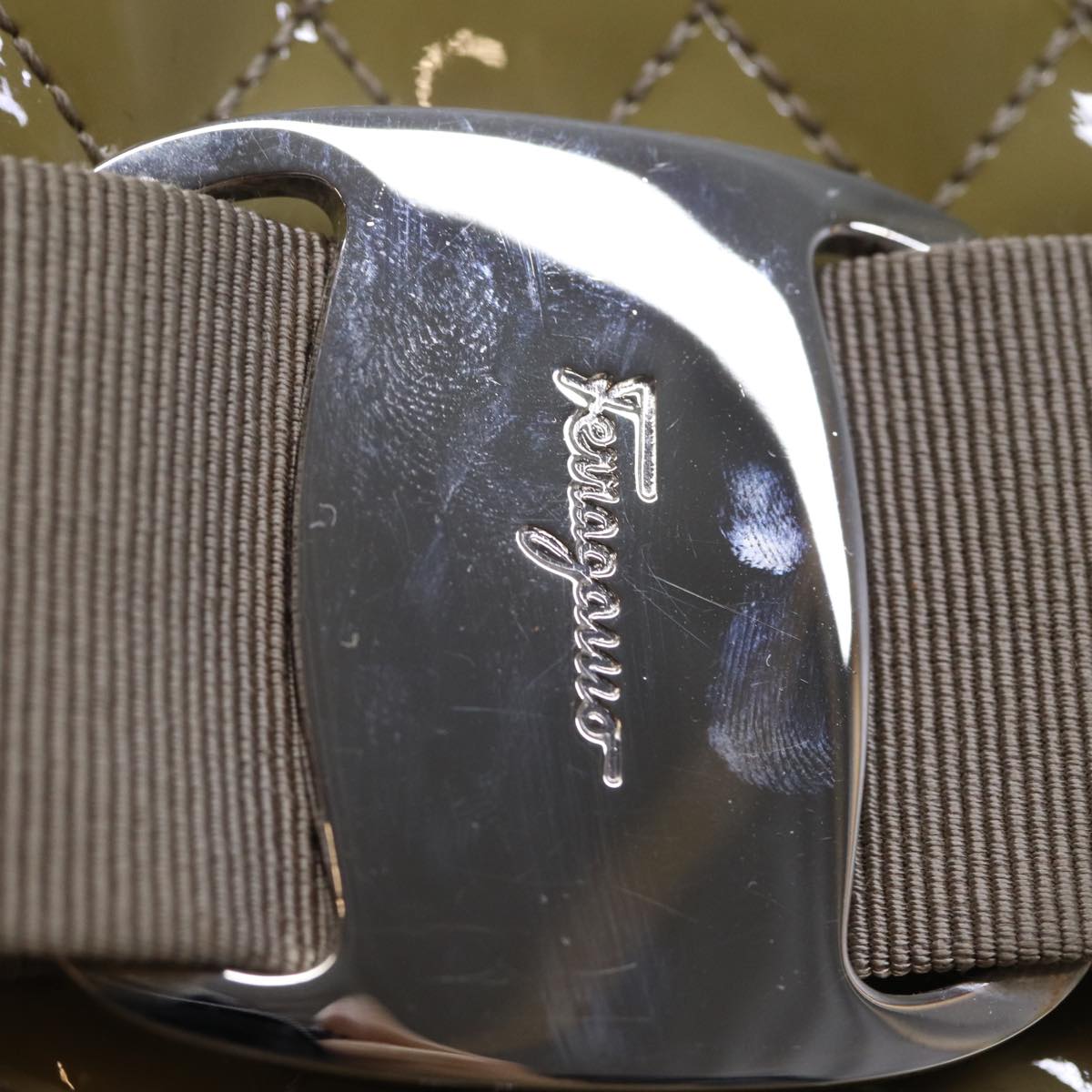 Salvatore Ferragamo Hand Bag Enamel Beige Auth cl837