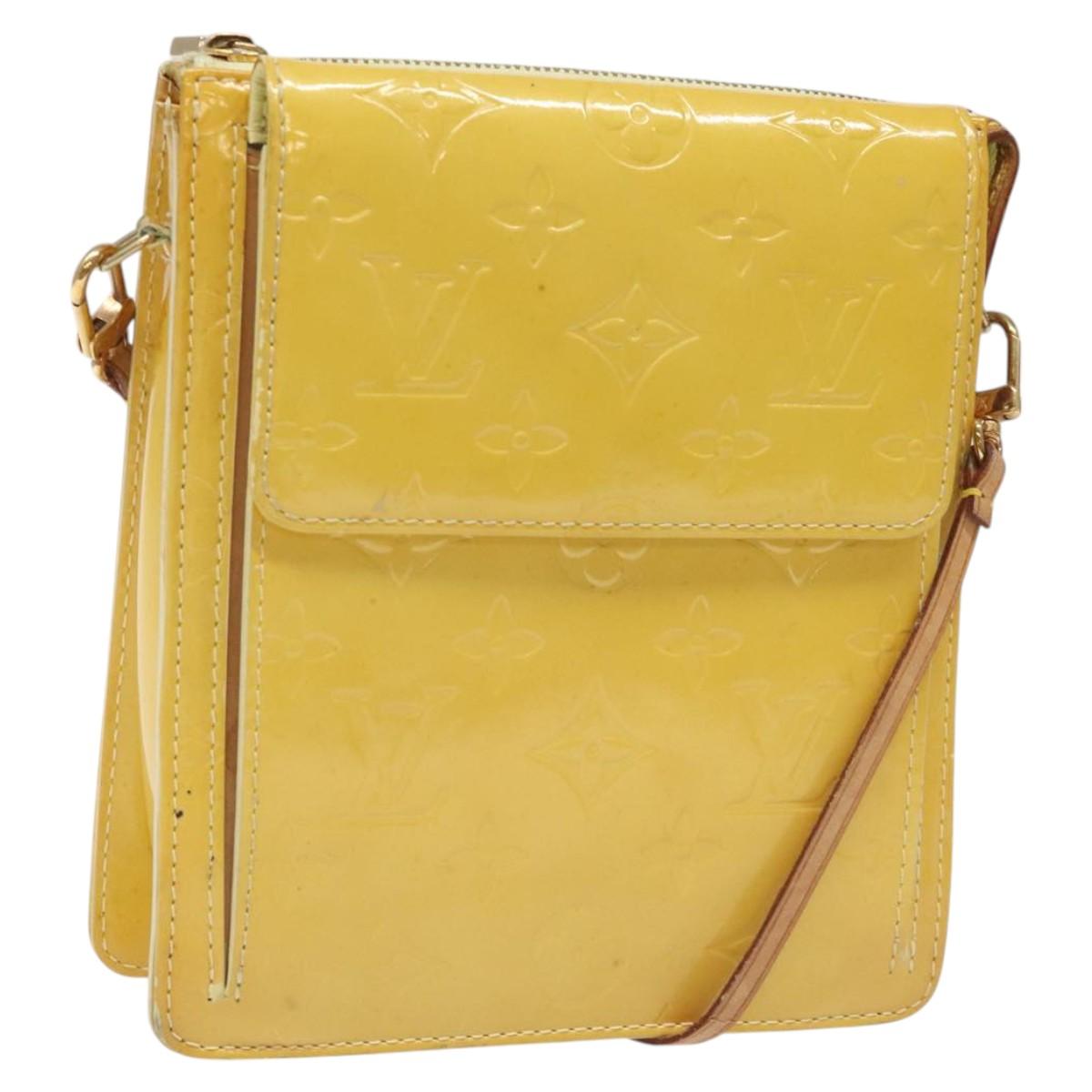 LOUIS VUITTON Monogram Vernis Motto Pouch Lime Yellow M91059 LV Auth EC064