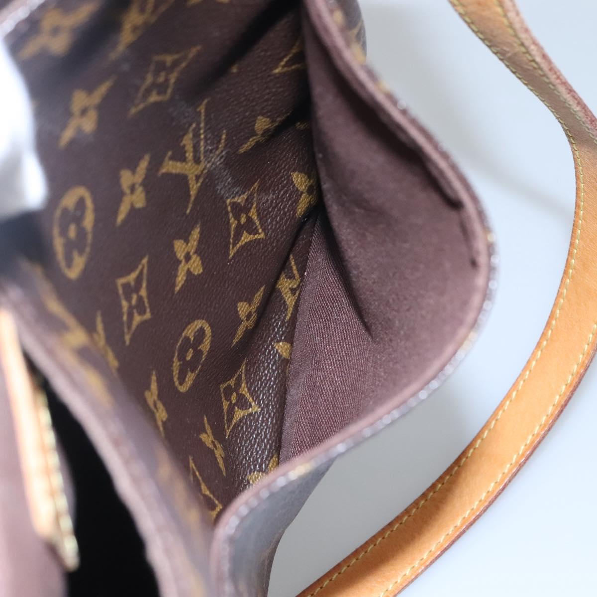 LOUIS VUITTON Monogram Menilmontant MM Shoulder Bag M40473 LV Auth EC451