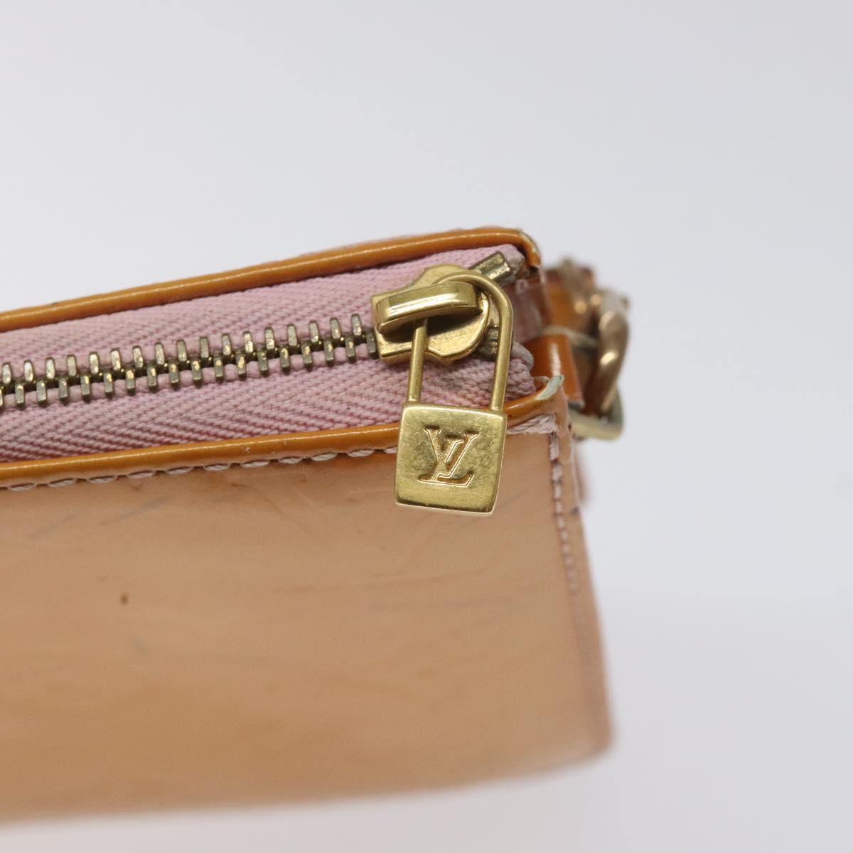 LOUIS VUITTON Vernis Lexington Pouch Marshmallow Pink M91057 LV Auth EC455