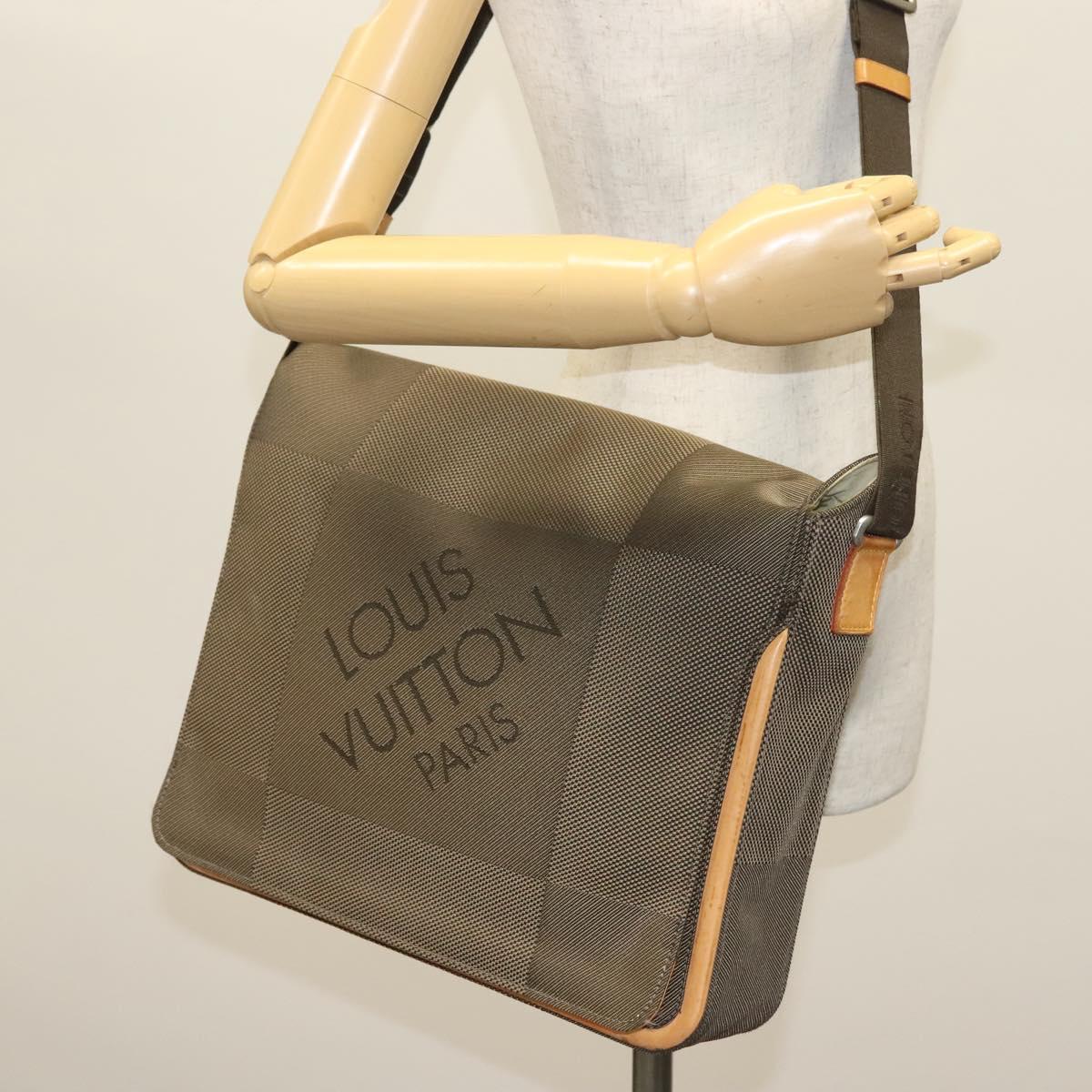 LOUIS VUITTON Damier Geant Messager Shoulder Bag Tail M93226 LV Auth ep10715