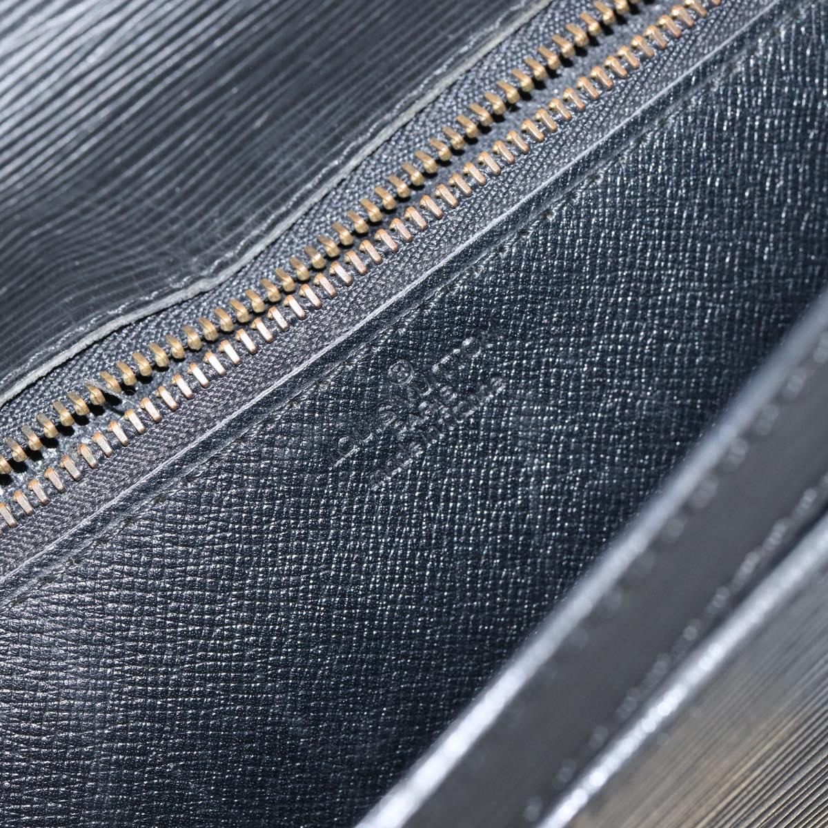 LOUIS VUITTON Epi Serie Dragonne Clutch Bag Black Noir M52612 LV Auth ep11370