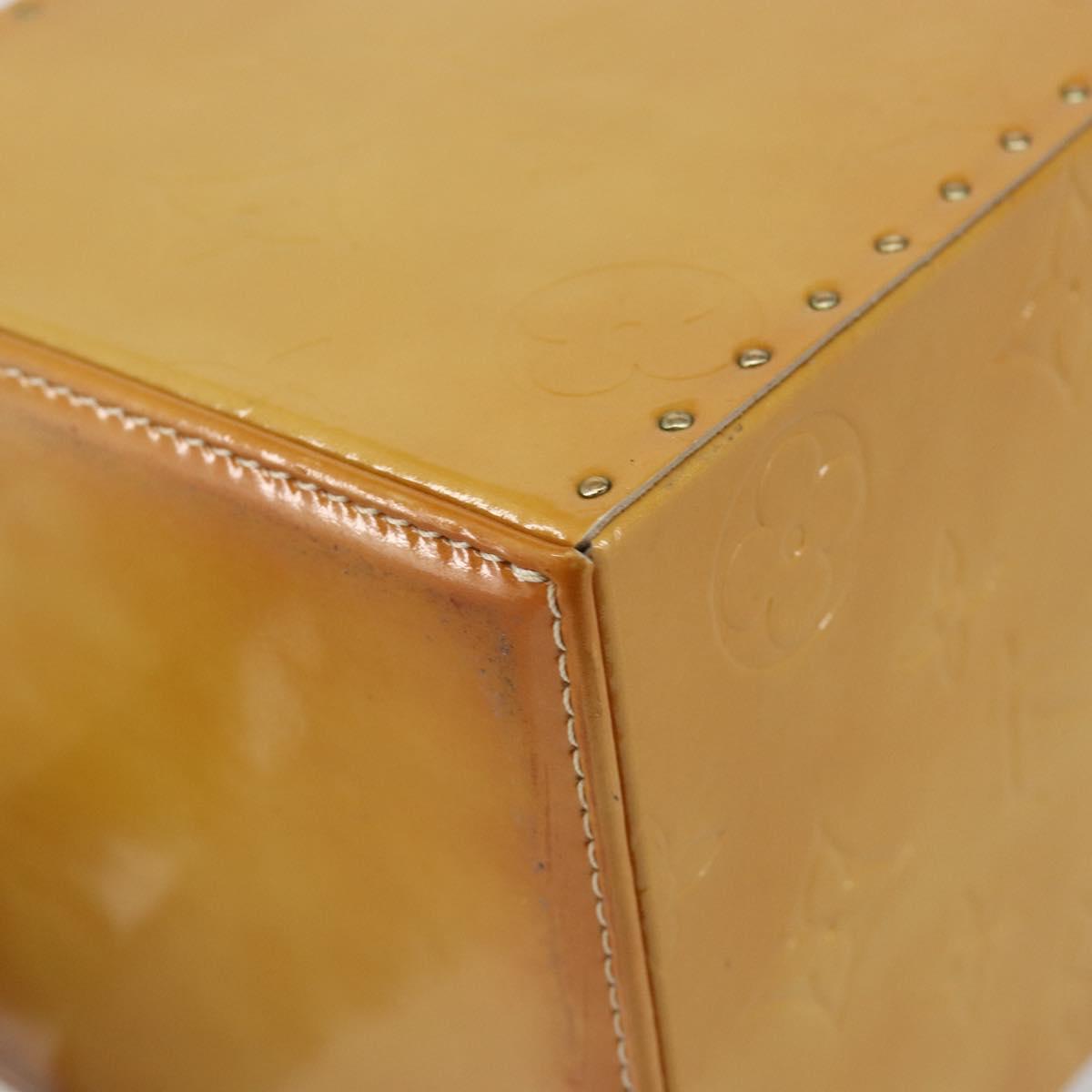 LOUIS VUITTON Monogram Vernis Bleecker Cosmetic Pouch Beige M91002 Auth ep11427