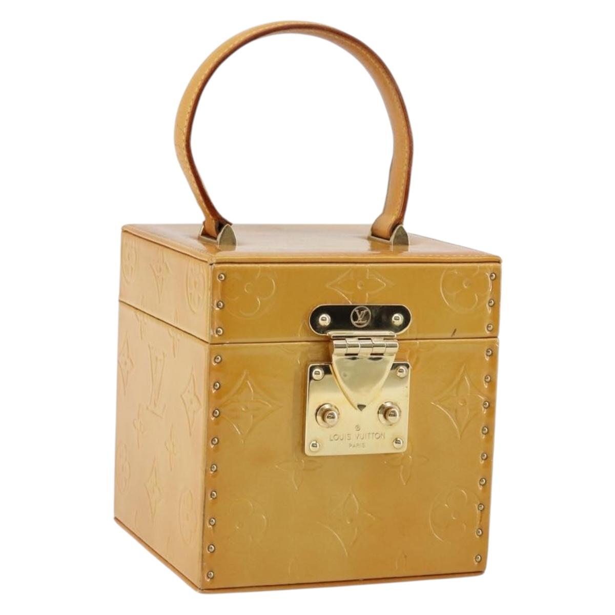 LOUIS VUITTON Monogram Vernis Bleecker Cosmetic Pouch Beige M91002 Auth ep11427