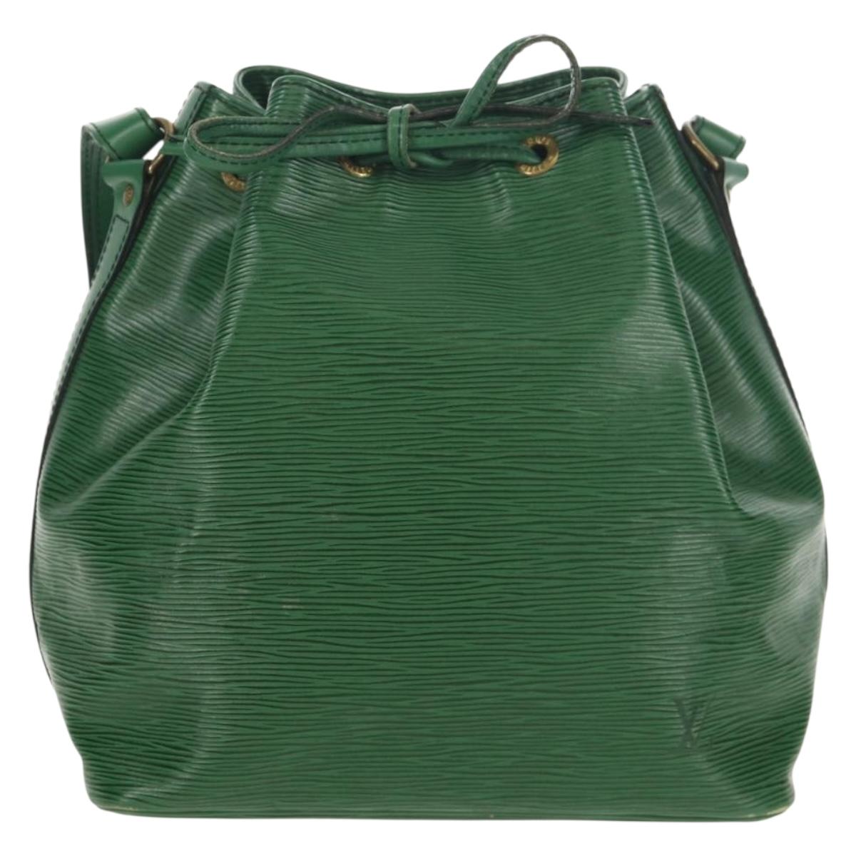 LOUIS VUITTON Epi Petit Noe Shoulder Bag Green M44104 LV Auth ep11754