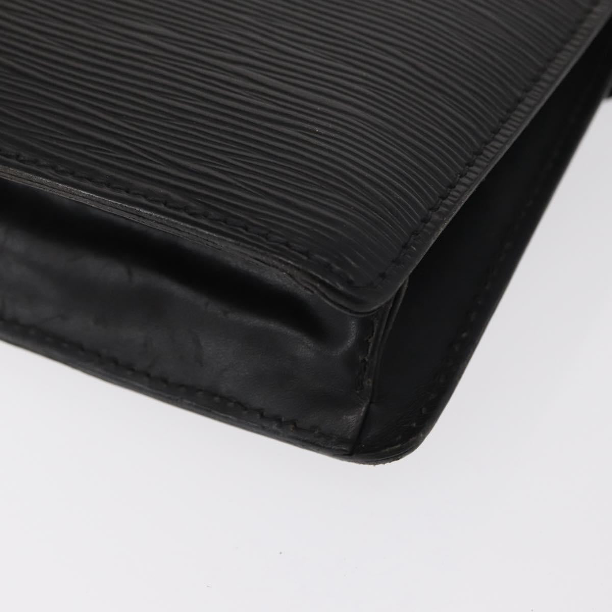 LOUIS VUITTON Epi Serie Dragonne Clutch Bag Black Noir M52612 LV Auth ep12225