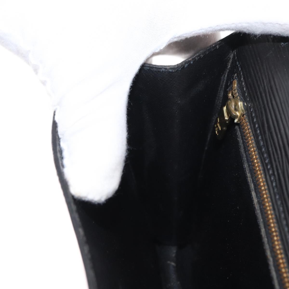 LOUIS VUITTON Epi Serie Dragonne Clutch Bag Black Noir M52612 LV Auth ep12225